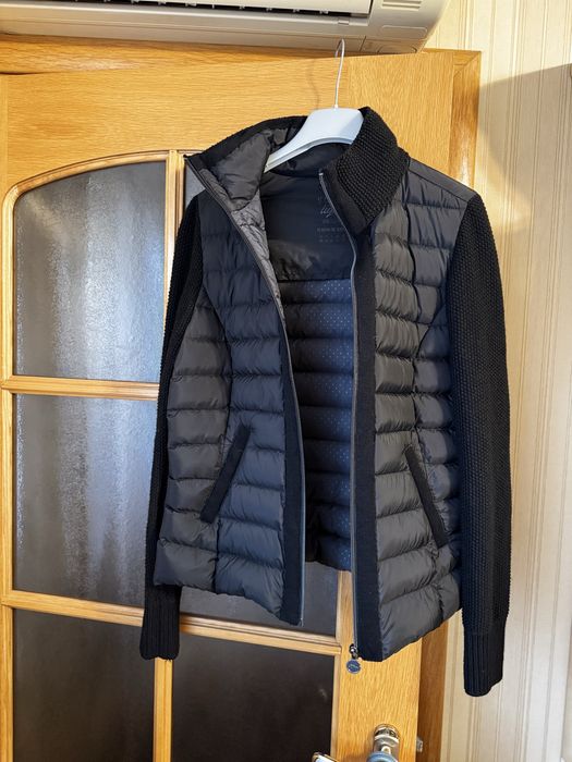 Жіноча легенька пухова курточка (size M)