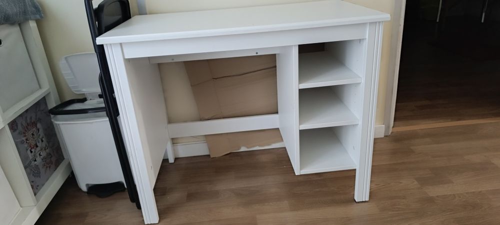 Vendo secretária IKEA como nova