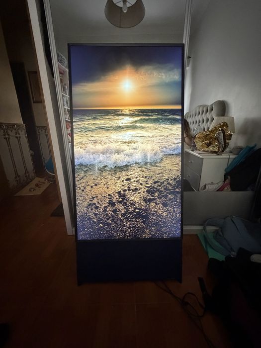 TV Samsung The Sero 43” QLED 4K – Ecrã Rotativo | 60W 4.1CH