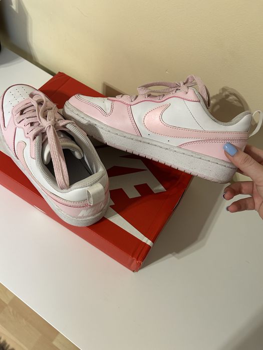 Nike Courth Borought Recrat