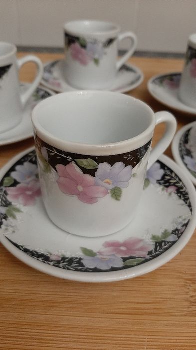 Conjunto de chávenas de café64585172128257120