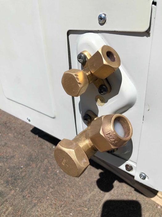 Наружный блок кондиционера McQuay 40 б/у до 120 м2 12 кВт монтаж