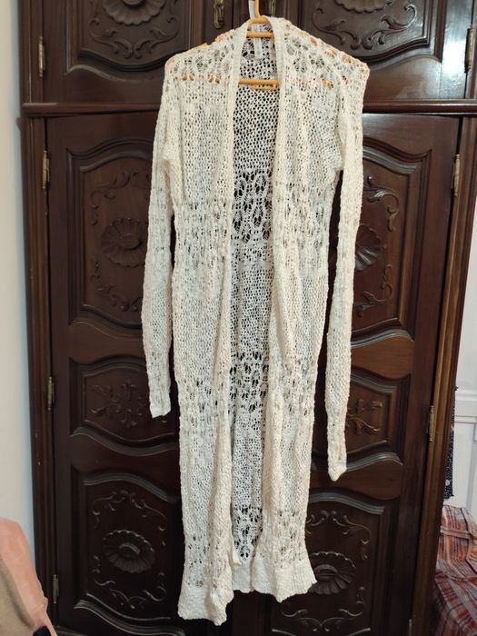 Casaco comprido de senhora em malha