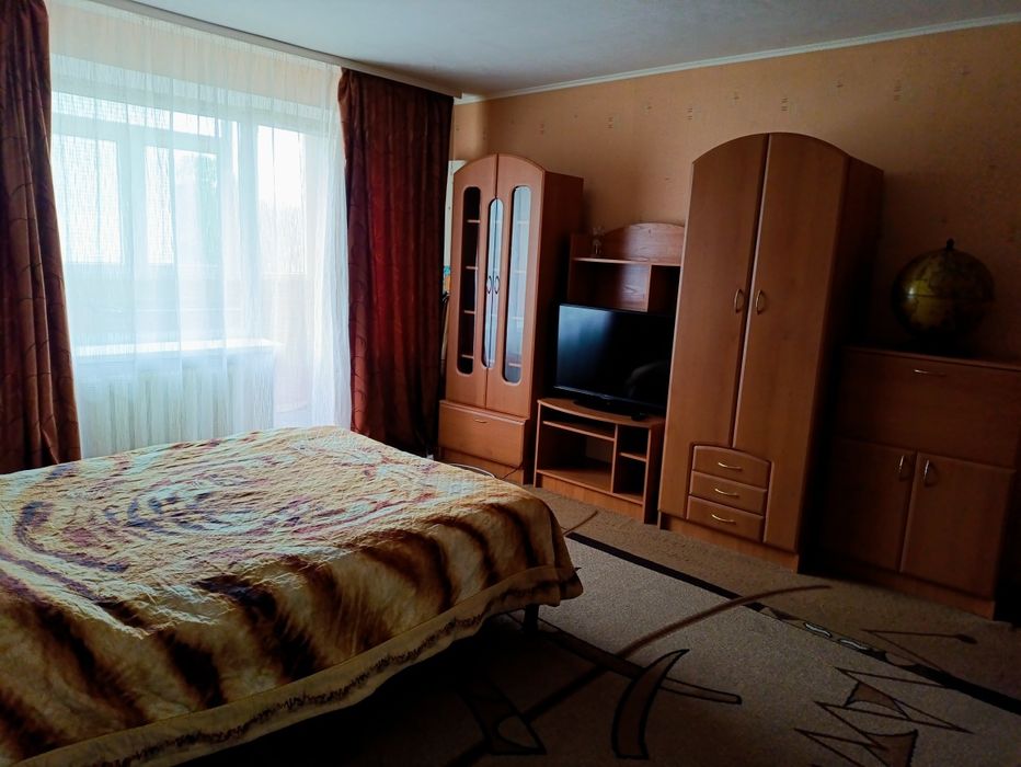 Подобово квартира в центрі м Ізюм,вул.Різдвяна.