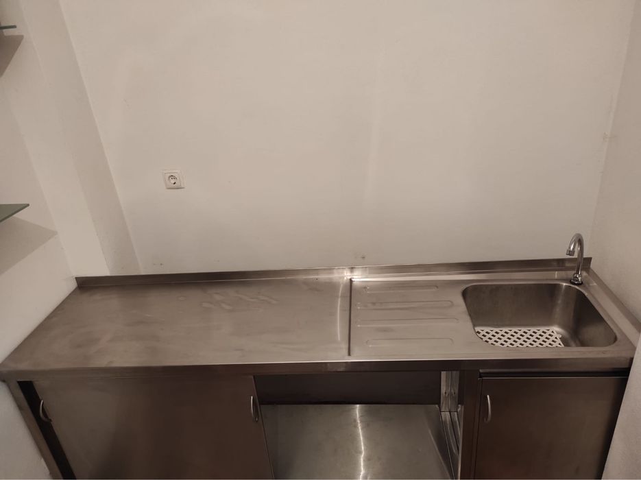 Banca inox com lavatório e pedal