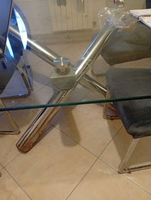 Mesa de sala com 6 cadeiras