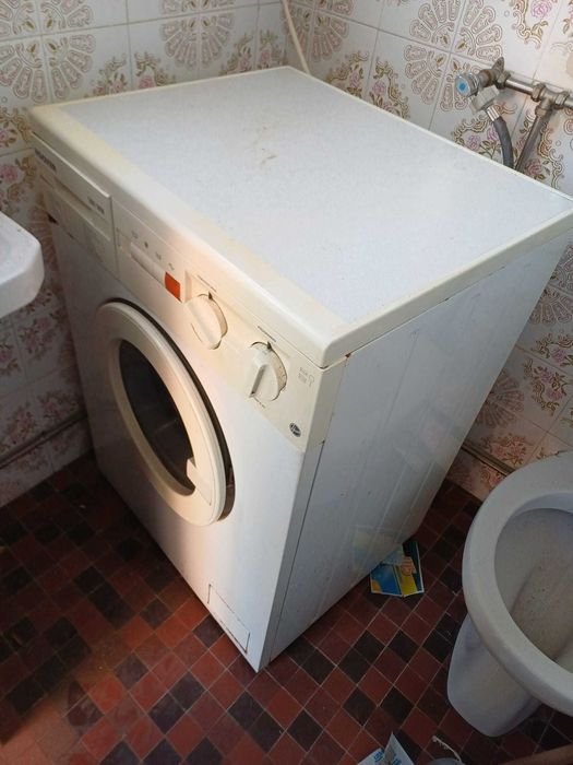 Máquina de lavar roupa