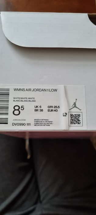 Buty  sportowe damskie Air Jordan  40.Buty włożone 2,3 razy,stan bardz
