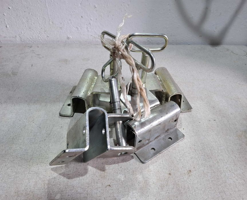 Zamek Zaczep Obejma Zacisk Wzmocniony