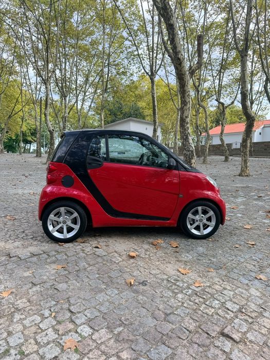 Smart Fortwo 1.0 MHD Automático | 2009 | Pele | CarPlay | Teto Panorâmico — photo 3