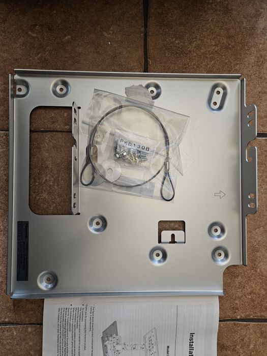 Wspornik do montażu sufitowego Panasonic et-pkd130b NOWY !