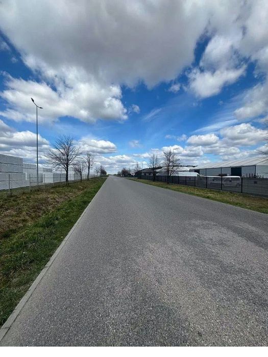 Hala magazynowa 500 m² przy DK92 Teresin – wynajem