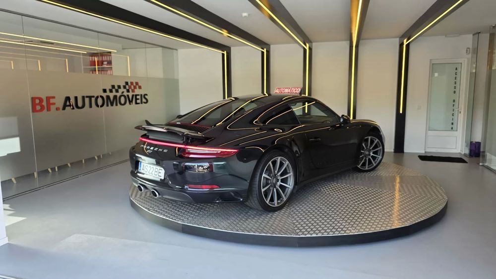 Porsche 911 (991) Carrera 4 PDK