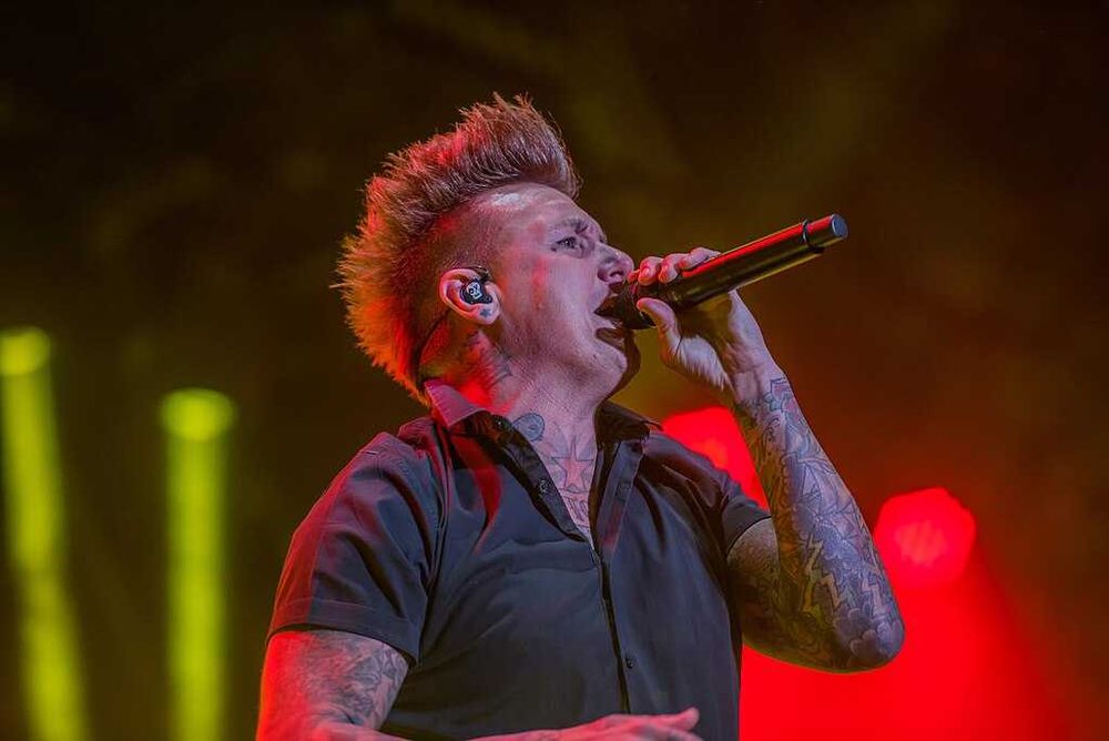 Гурт шукає вокаліста