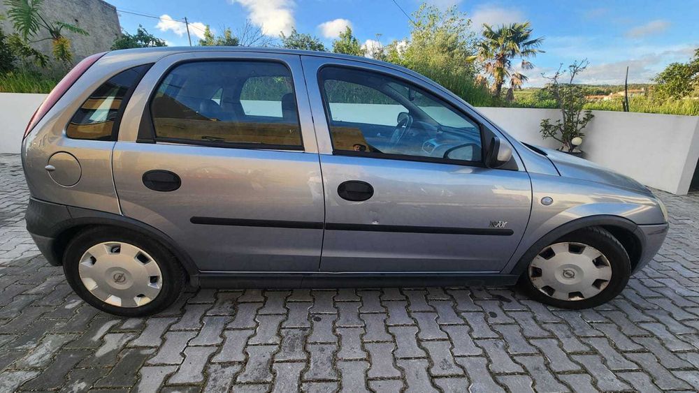 Opel Corsa Njoy 2003 — Inspeção Feita, 4 Pneus Novos e Pronto a Circular  Outras opções boas: