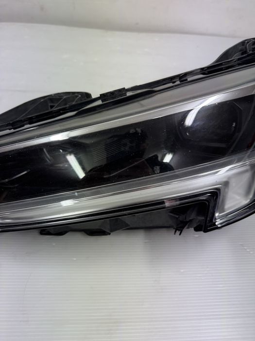 Opel Insignia B Lift lampa lewa Lux europa