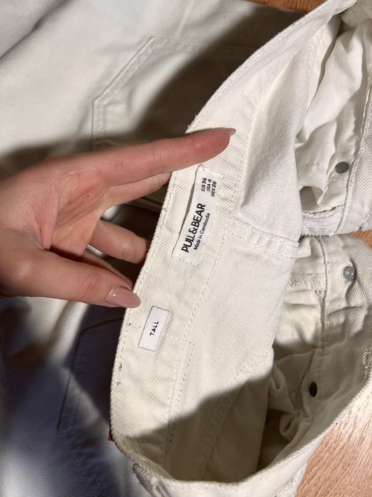 Рівні білі джинси Pull&Bear
