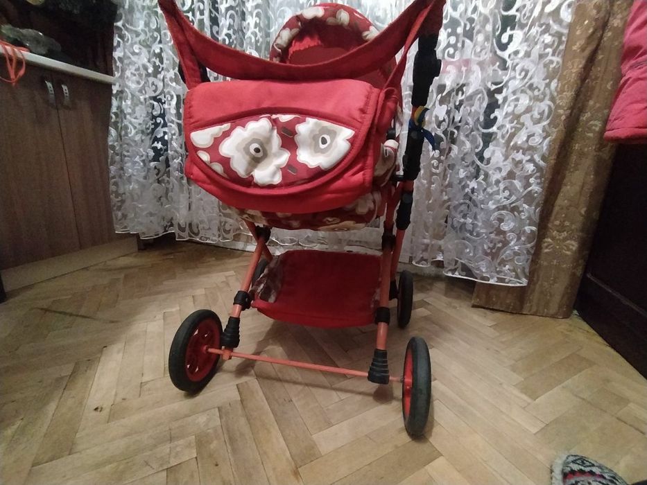 Коляска для ляльок