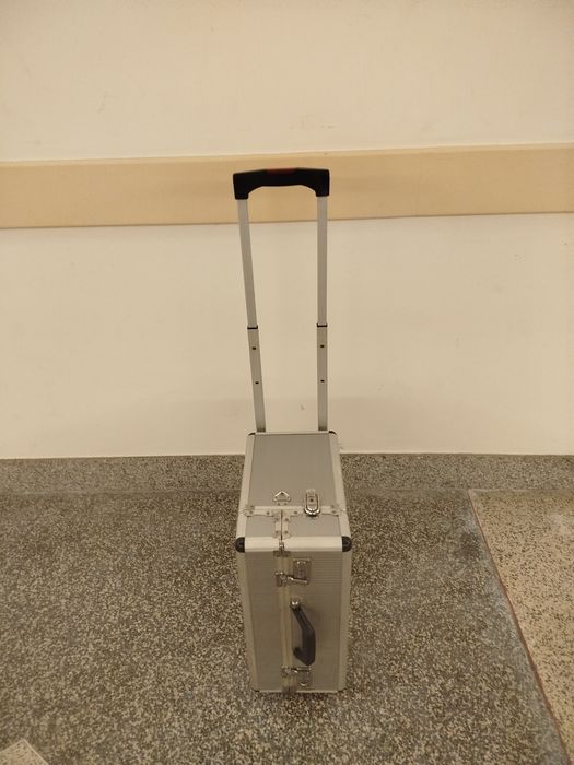 Trolley em alumínio