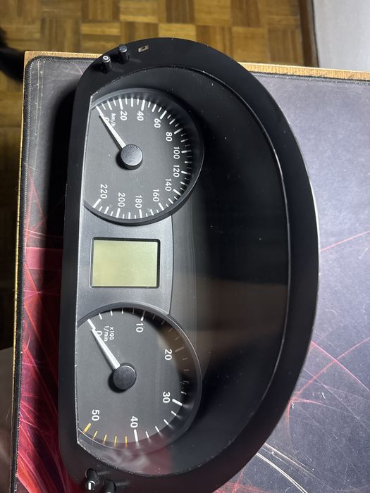 Quadrante mercedes-benz vito 113 em quilómetros