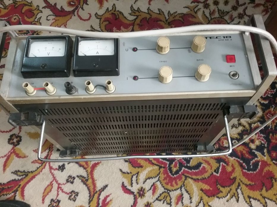 Источник питания регулируемый стабилизированный ТЕС18 (ТЭС18), 50В, 3А