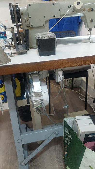 Maquina  de costura 250 cada