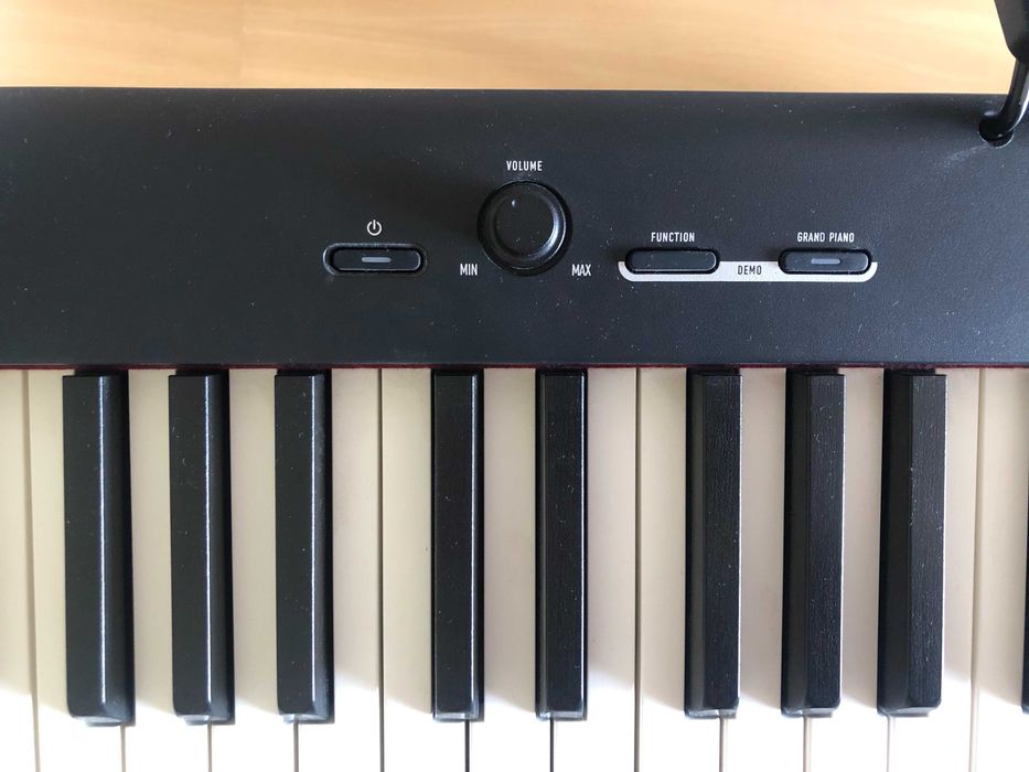 Piano digital Casio CDP-S100 preto