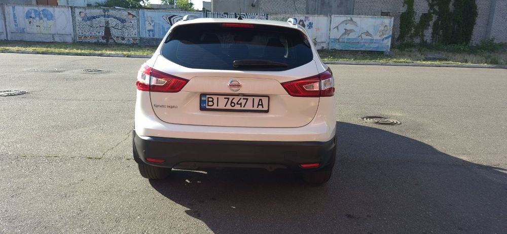 Nissan Qashqai. .