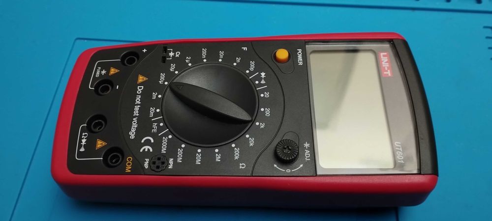 UNI-T UT601 - Digital Capacitance and Resistance Meter64172183109377121