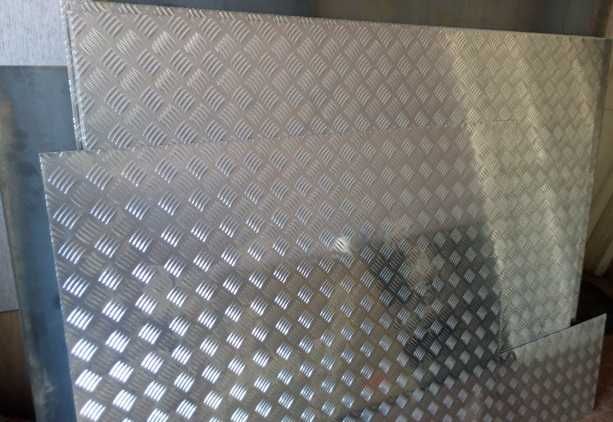 нержавійка листи круги алюміній Круг д16т по 300 плити зварюв фрезеров