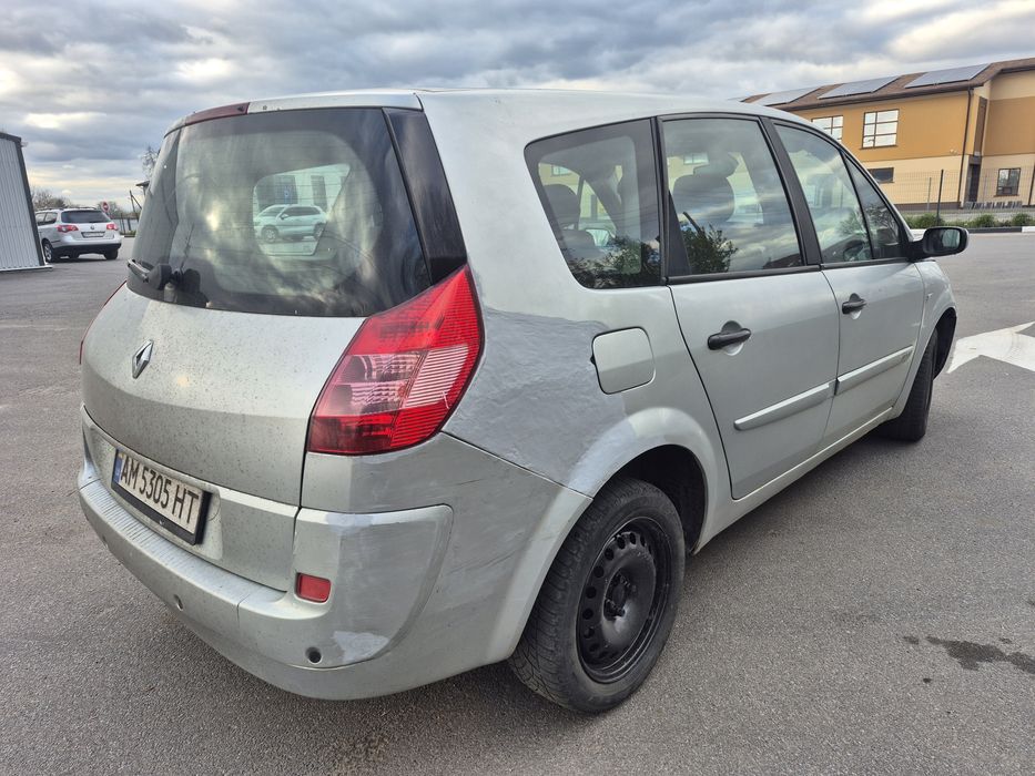 Renault Grand Scenic 7 мест