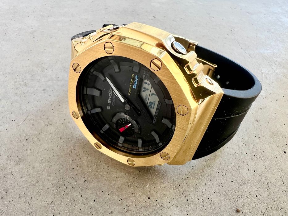 Casio GA-B2100 Custom Gold Solar Bluetooth.