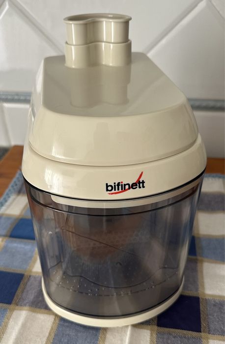 Máquina para fazer sumos