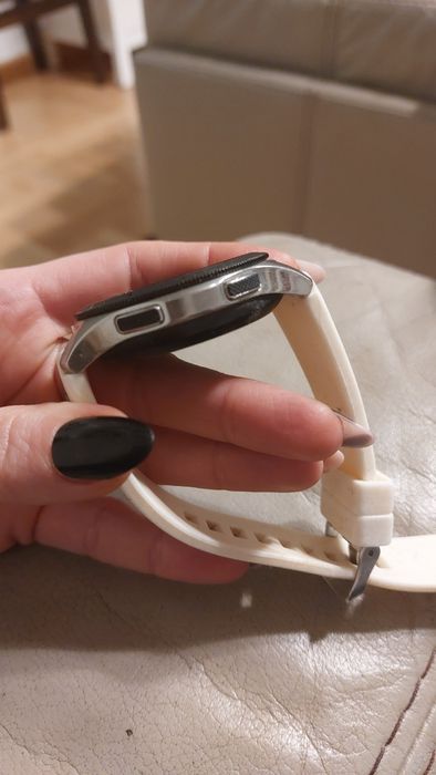 Samsung smartwatch uszkodzony