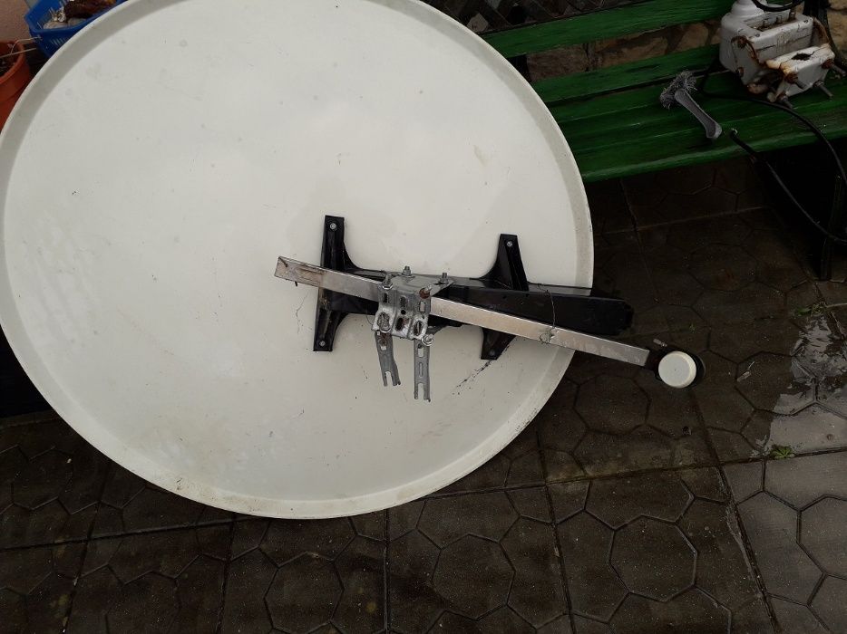 Antena Parabólica com Motor64297874637699121