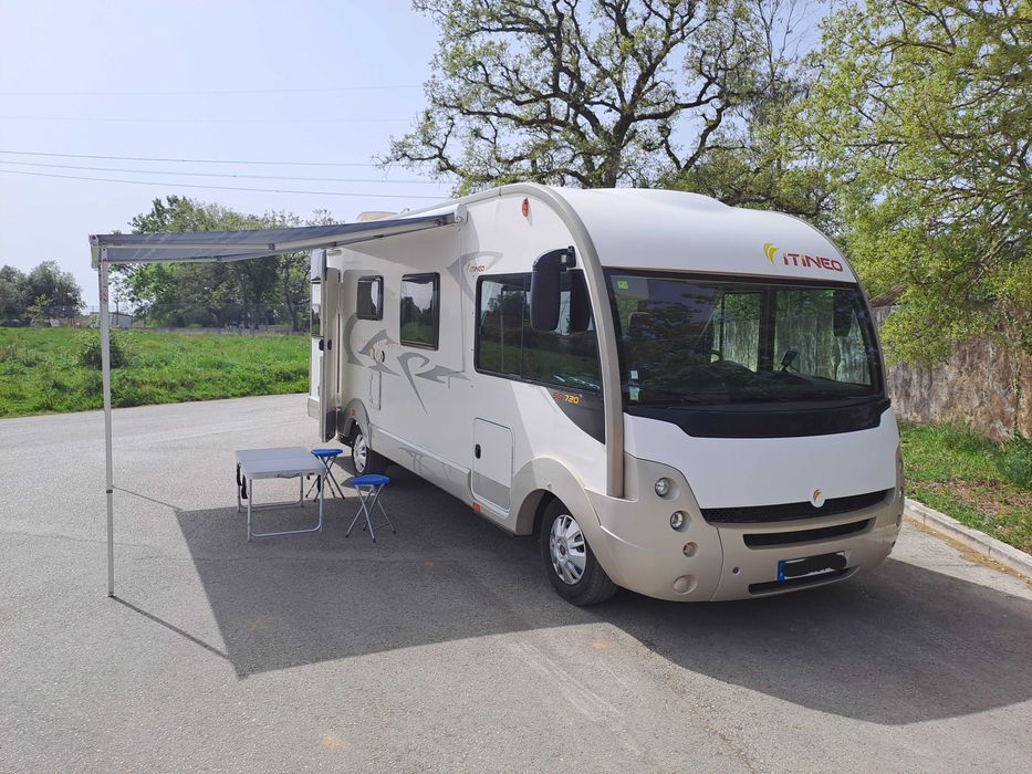 Aluguer de autocaravana de 6 pessoas