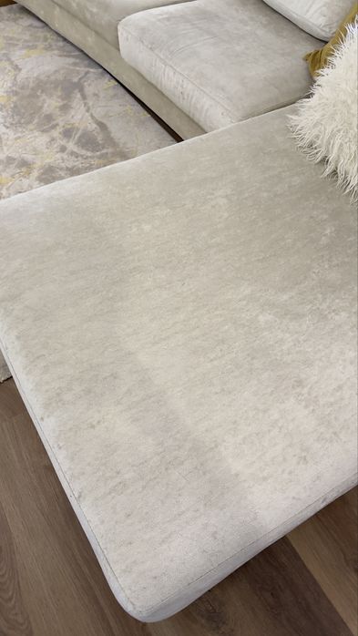 Sofa bege com chaise long