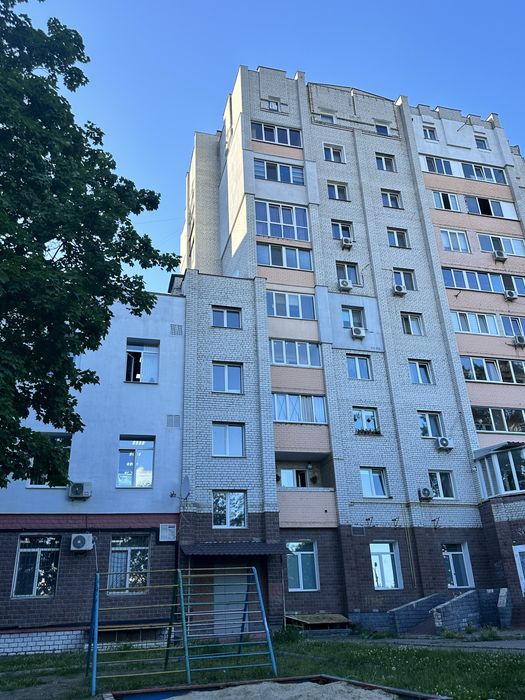 Чернігів Продаж великоії квартири можливо під офіс