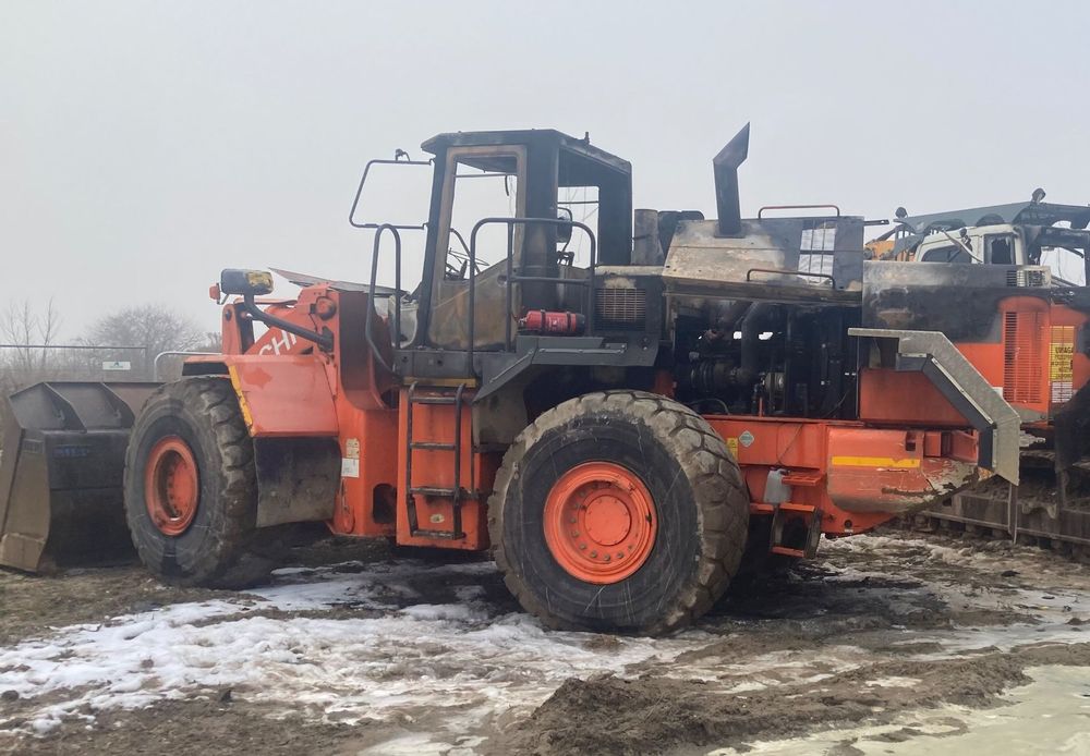 Hitachi ZW 330  Hitachi ZW 330