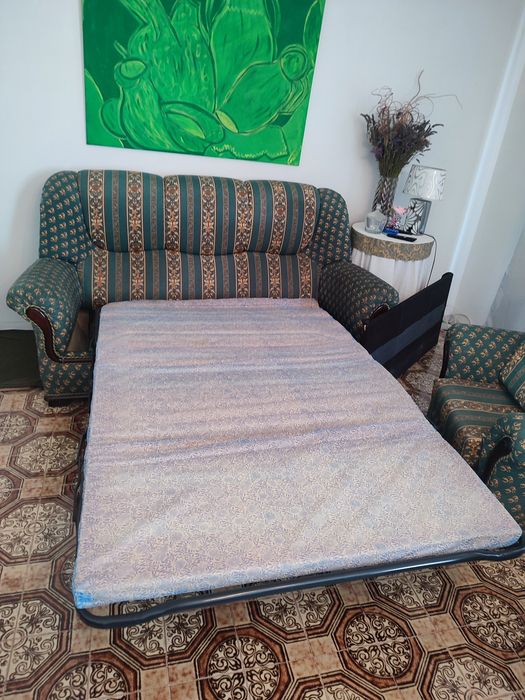 Conjunto de 3 sofás com padrão clássico