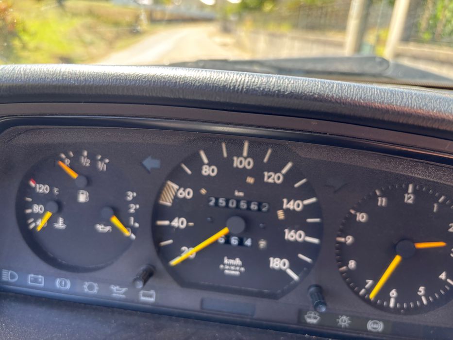Mercedes w124 200d