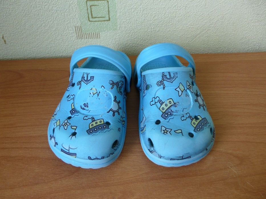 Buty crocsy dla dziecka 25 (16,5cm) błękitne na plażę