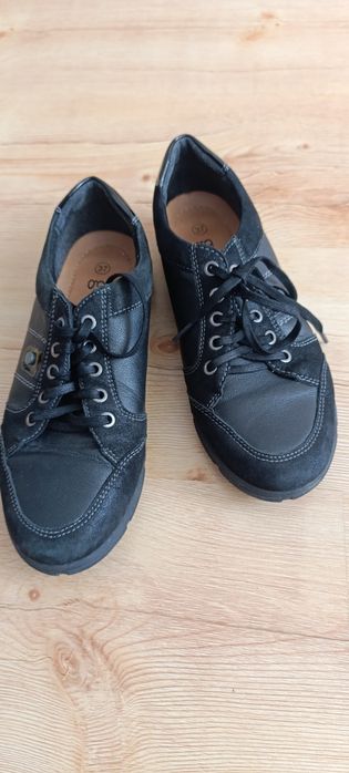 Czarne sneakersy/półbuty damskie marki Go Soft Skóra. roz.37
