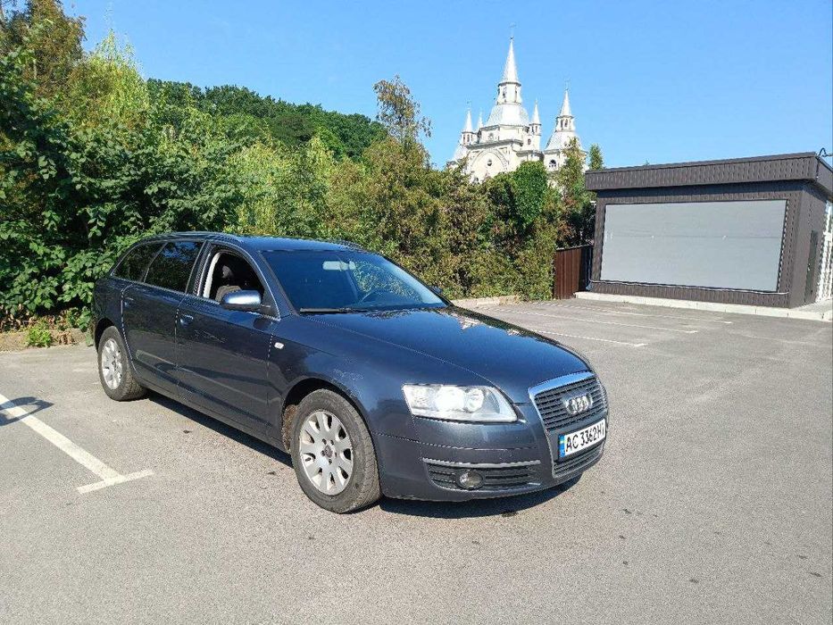 Автомобіль Audi A6