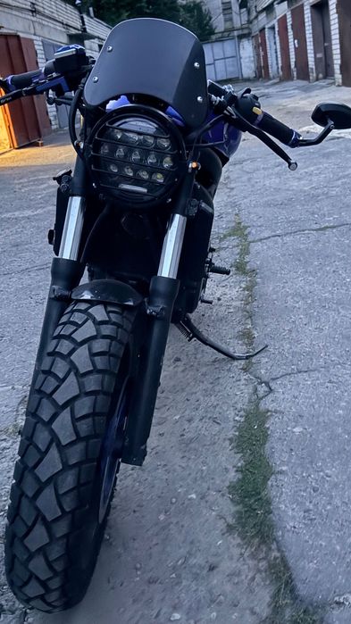 Кафе рейсер Suzuki sv650