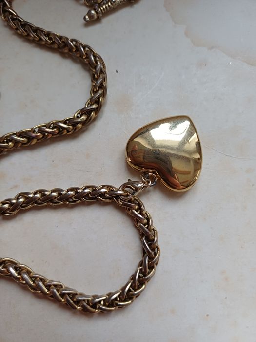 Naszyjnik z serduszkiem biżuteria kostiumowa zapięcie toggle