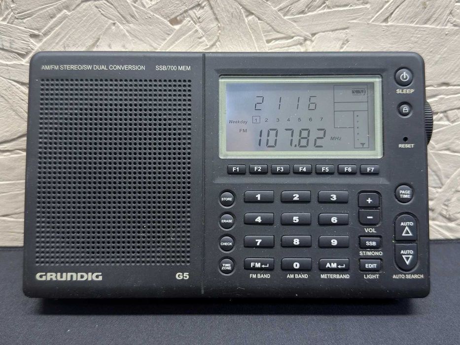 Радіоприймач Grundig G5 AM FM SSB