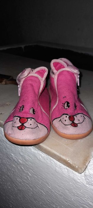 Pantufas ou Botinhas nº 28 - muito fofinhas