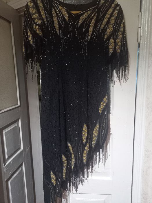 Продам плаття  прошите бісером