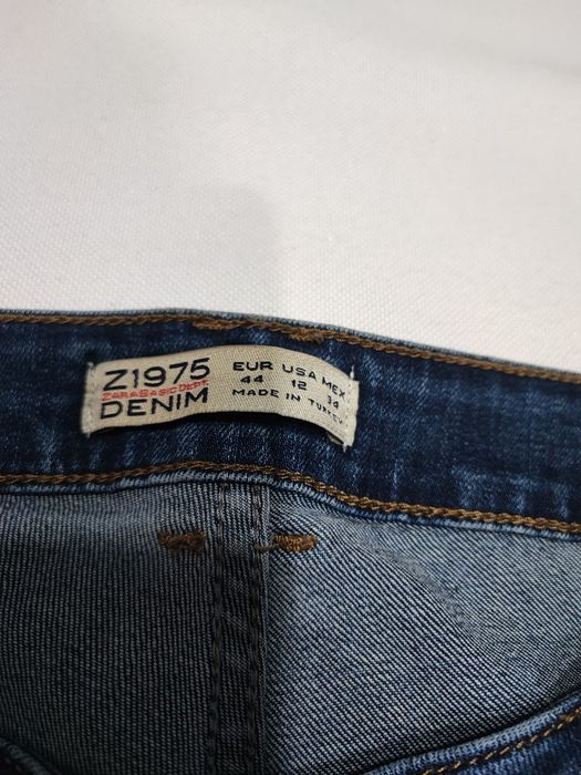 Spodnie jeans ZARA rozmiar 44